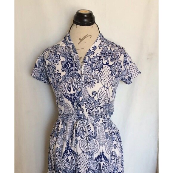 Atmosphere Women  Dress Size 4 Blue White Cap Sleeve Button Half Way Front Tied - Picture 6 of 12